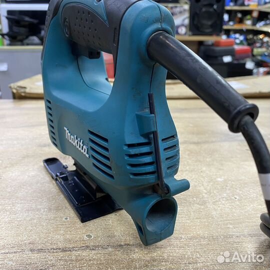 Лобзик makita 4327