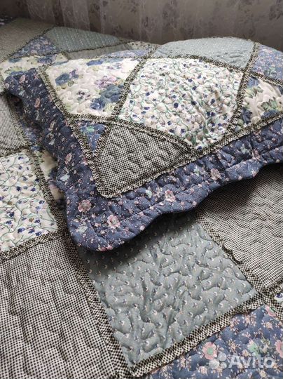 Покрывало на кровать новое