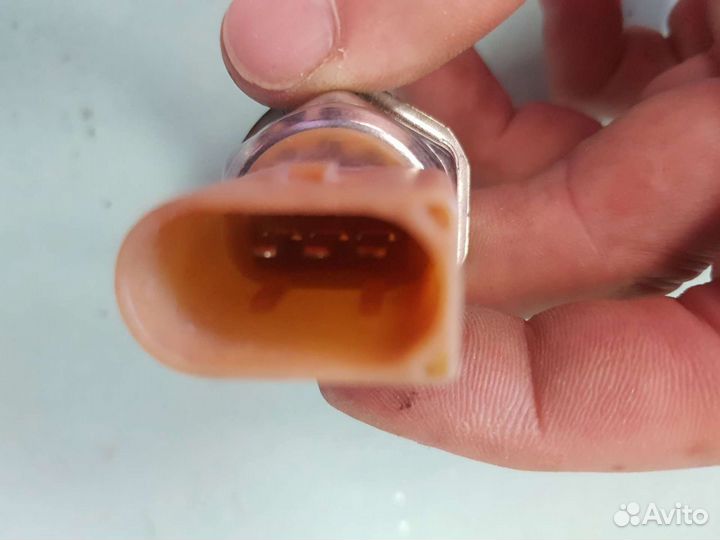 Датчик давления топлива Ауди Q7, Volkswagen