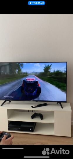 Напольная тумба под телевизор