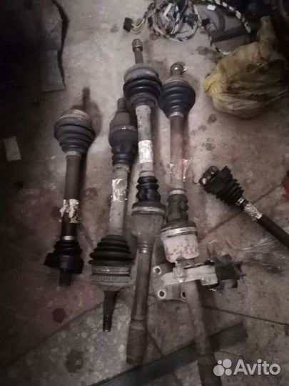 Привод левый и правый Пежо и Ситроен