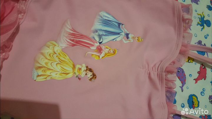 Продаются купальник и принадлежности для плавания