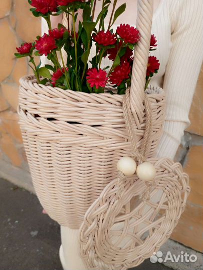 Корзина плетеная
