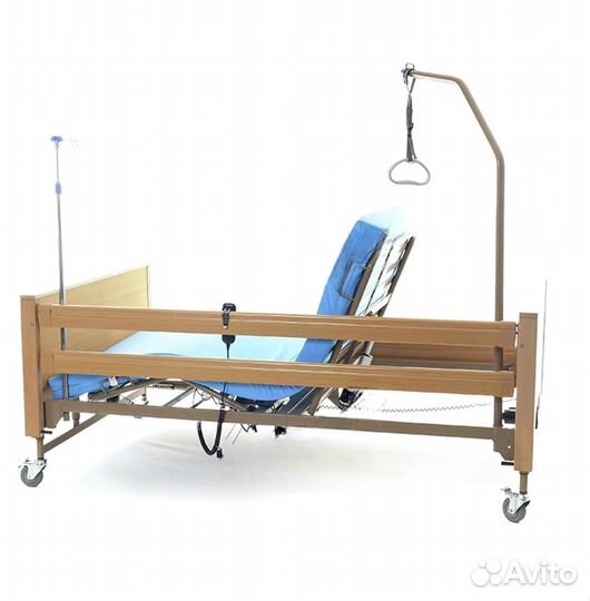 Медицинская кровать для инвалидов
