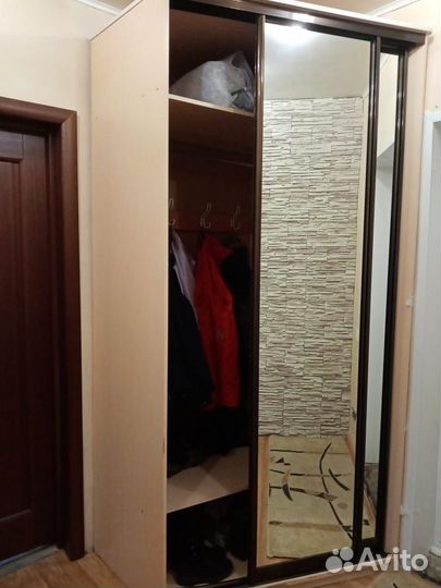 Шкаф угловой купе с зеркалом бу