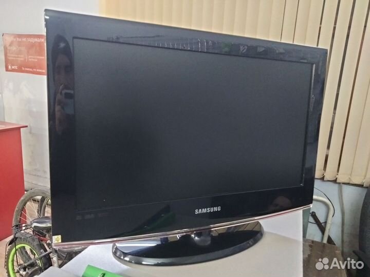 Телевизор samsung 22 дюйма