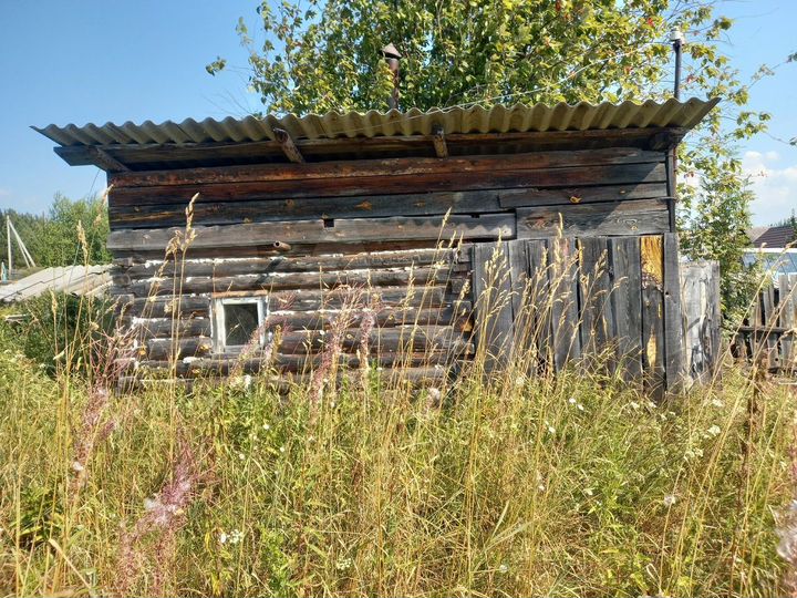 Дом 21,9 м² на участке 14,9 сот.