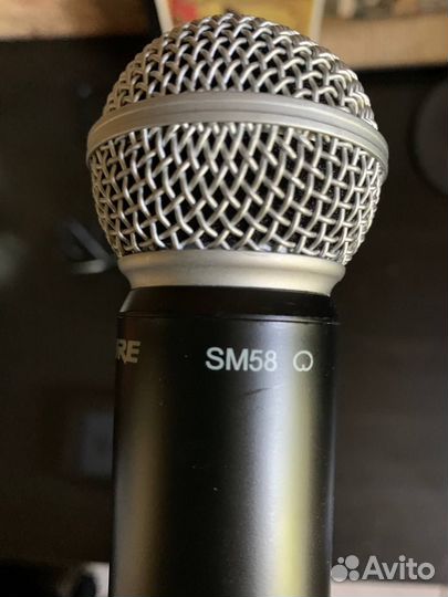 Shure Микрофон BLX SM58 M17 Станция BLX4 M17