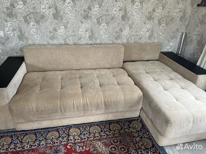 Диван