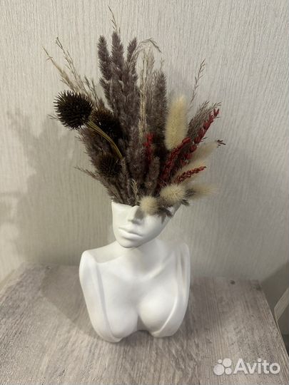 Композиция из сухоцветов