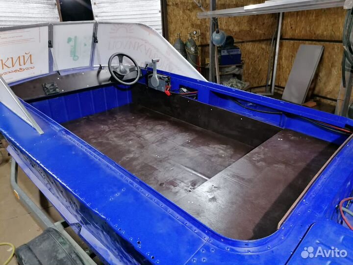 Моторная лодка Прогресс-2М