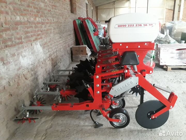 Междурядный культиватор с пружинными лапами