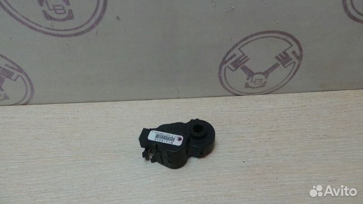 Моторчик привода заслонки печки Peugeot 308 T7 5FS