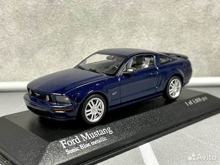 Модель Ford Mustang Minichamps 1:43