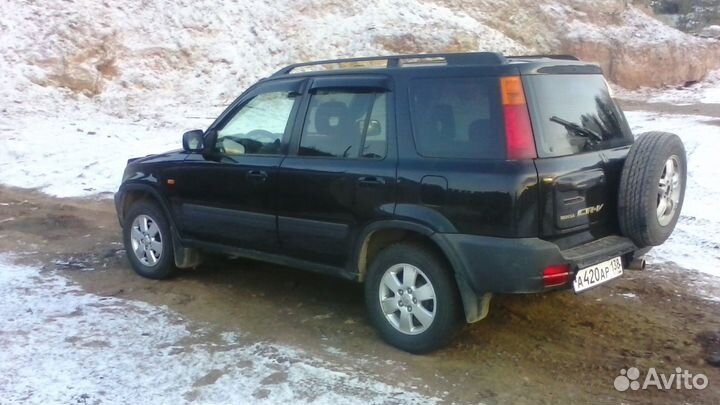 Заднее стекло на Honda CR-V 4 Установка 1ч