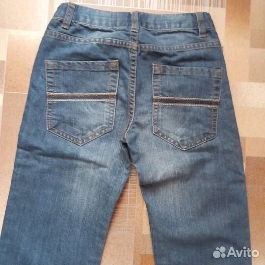 Джинсы и кофта на мальчика. Рост 140