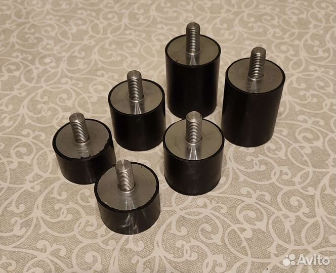 Подставки под сидения