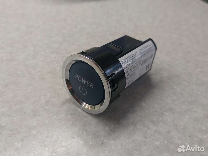 Кнопка старт-стоп Toyota/Lexus