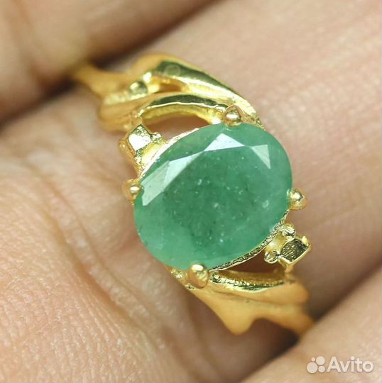 Серебряное кольцо с изумрудом