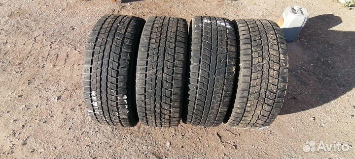 Dunlop SP Winter Ice 01 225/55 R18