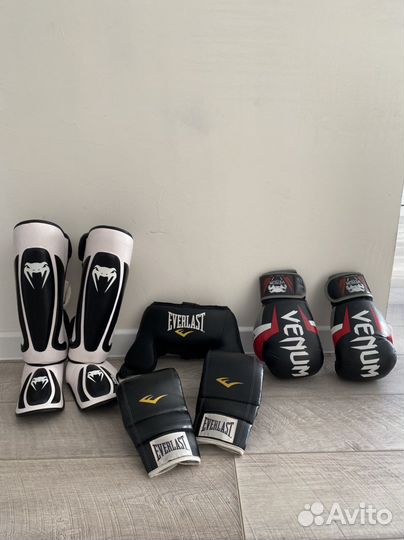 Боксерские перчатки everlast