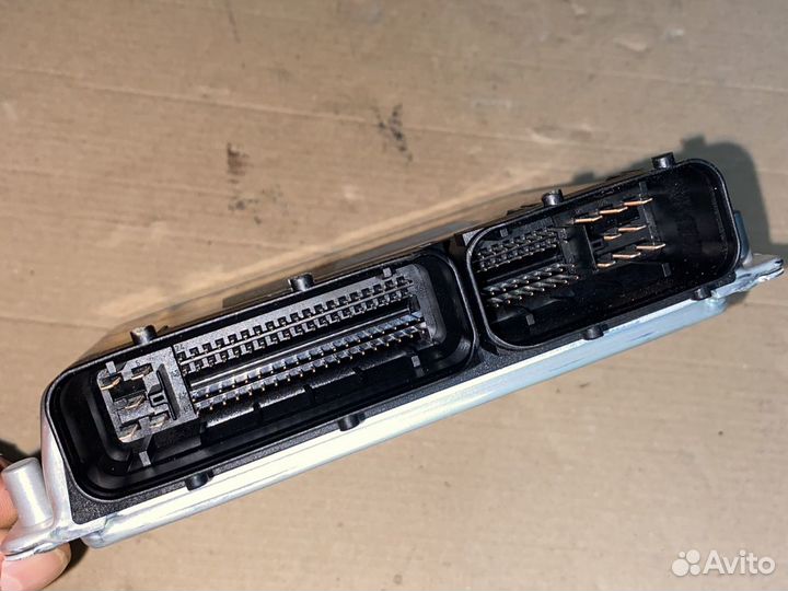 Эбу Audi A4 2.0л ALT 8E0909557J