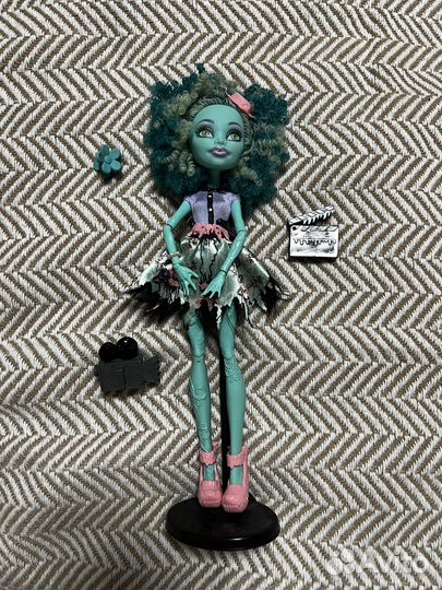 Кукла Монстер Хай Honey Swamp / Хани Свомп