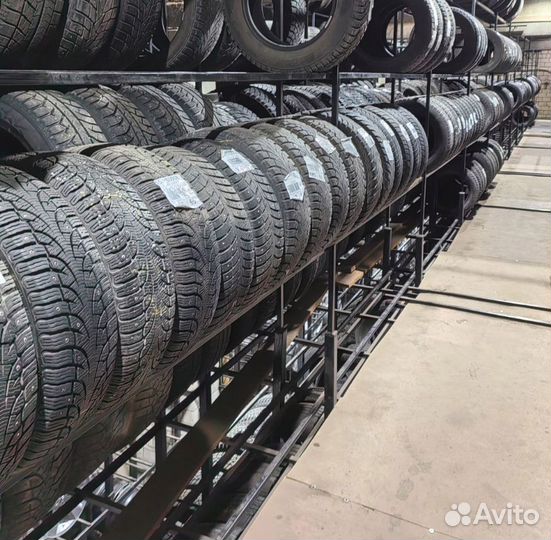 Kumho I'Zen KW31 245/45 R19 98M