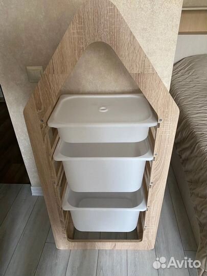 Стеллаж для игрушек