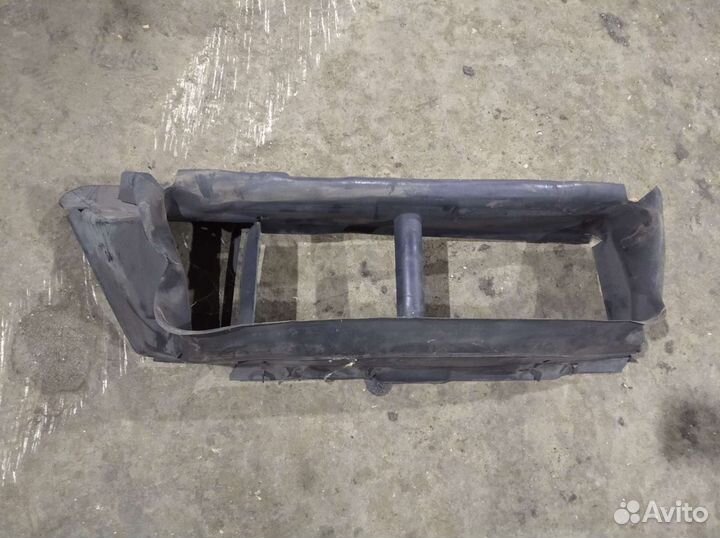 Дефлектор радиатора Форд Фокус 3 нижний