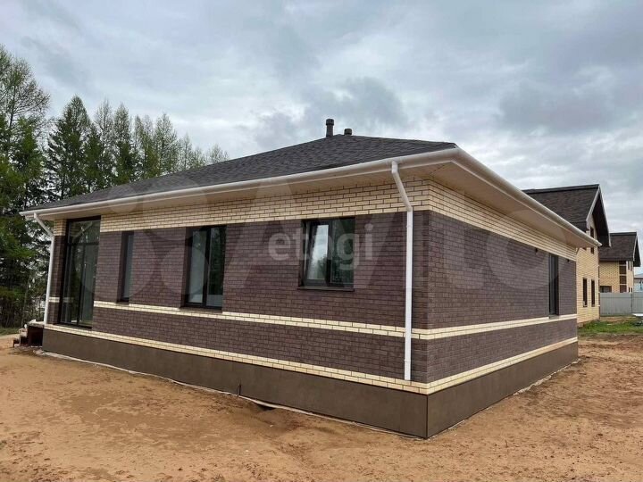 Коттедж 101 м² на участке 12 сот.