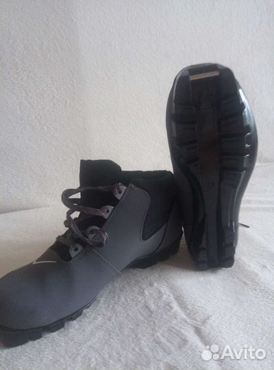 Лыжные ботинки 39