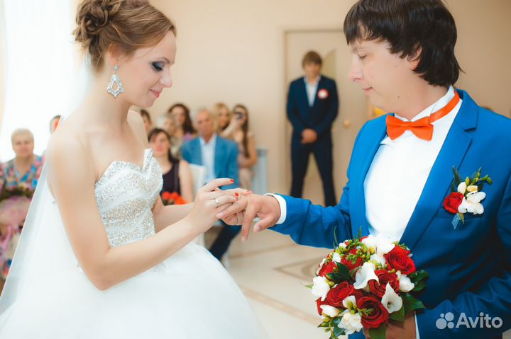 Свадебное платье