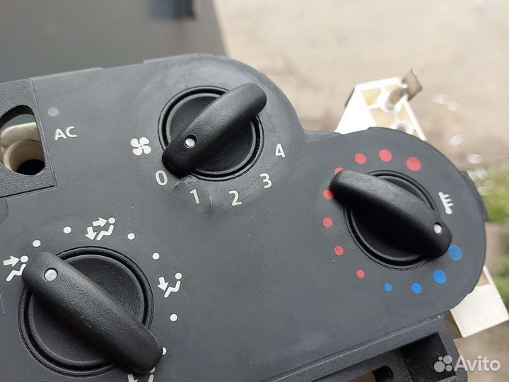 Блок управления печкой Renault Logan I