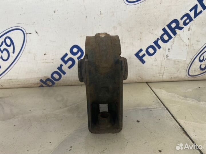 Подушка двигателя передняя Toyota Avensis T270