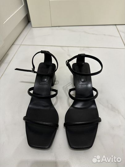 Босоножки Massimo dutti отличное состояние