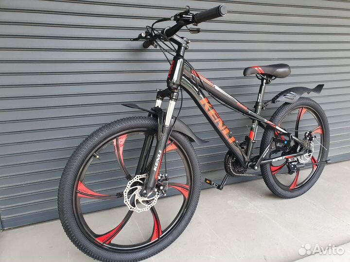 Новый. 24 дюйма колеса. Литые диски, подростковый