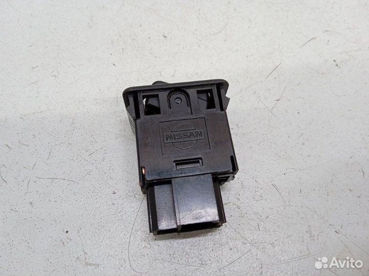 Кнопка омывателя фар Nissan Maxima A33 2.0 2003