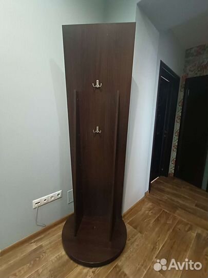 Зеркало напольное