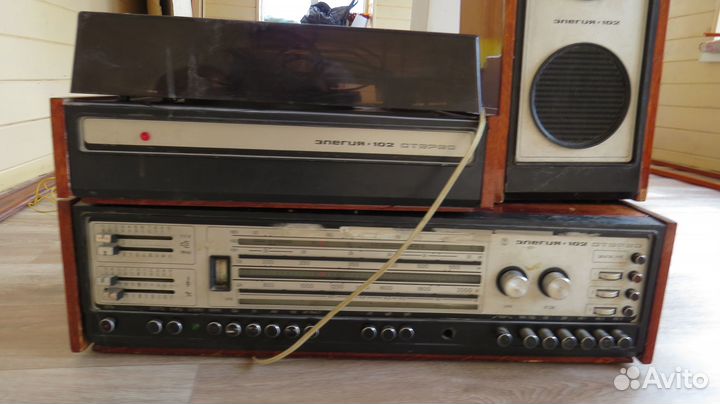 Радиола Элегия 102