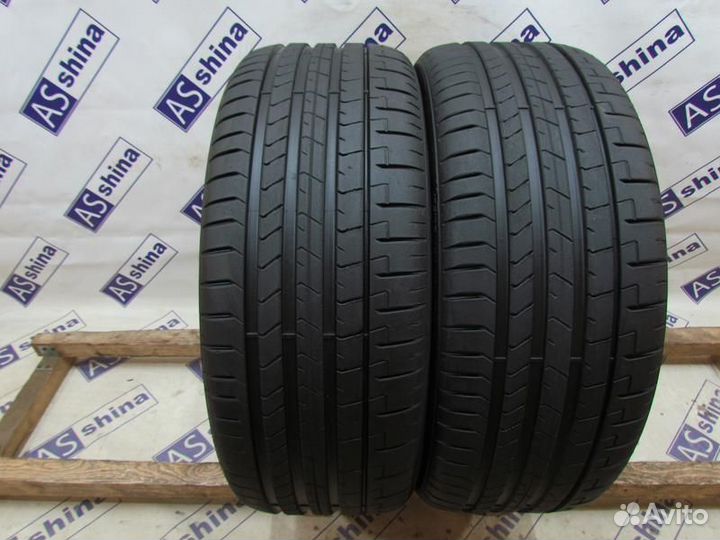 Pirelli P Zero PZ4 235/40 R21 101K