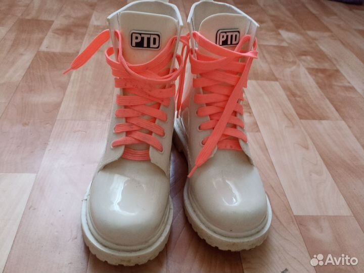 Резиновые сапожки