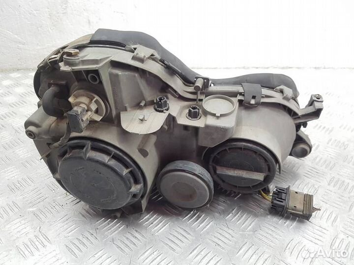 Фара левая Mercedes CLK W208