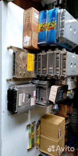 Контроллеры мониторы Хитачи hitachi