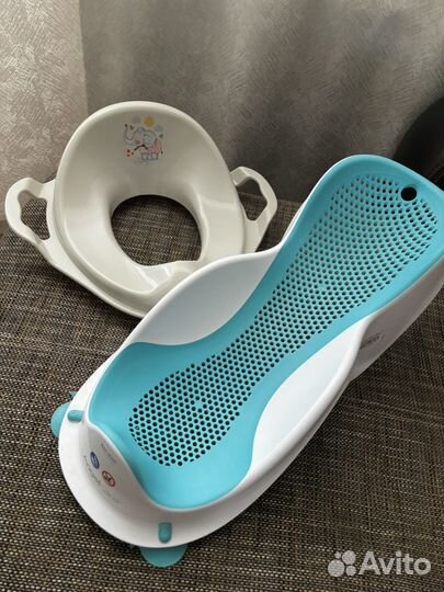 Горка для купания с рождения и кольцо на унитаз