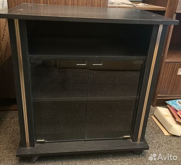 Тумба под телевизор