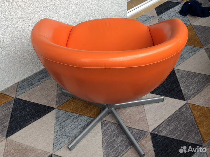 Кожаное кресло IKEA