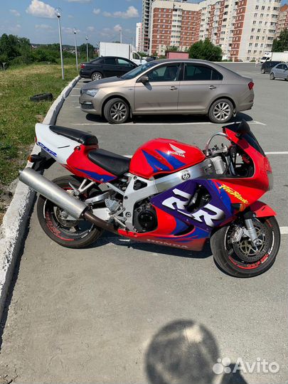 Honda cbr 919 rr