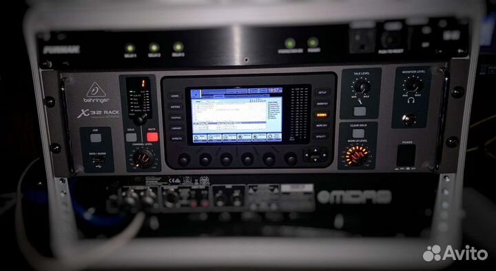 Продажа/Аренда Микшерный пульт Behringer x32