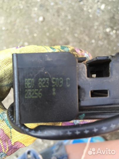 Замок капота Audi A4 B7